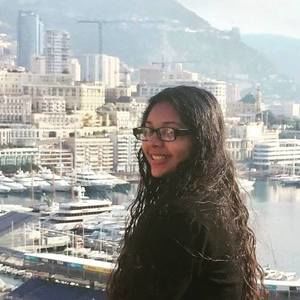 Meet your Posher, Evana